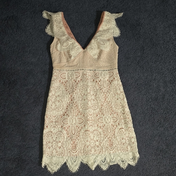 Lush Dresses & Skirts - Lush Cream Lace Mini Dress